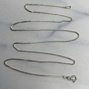 18" Sterling silver box chain 925